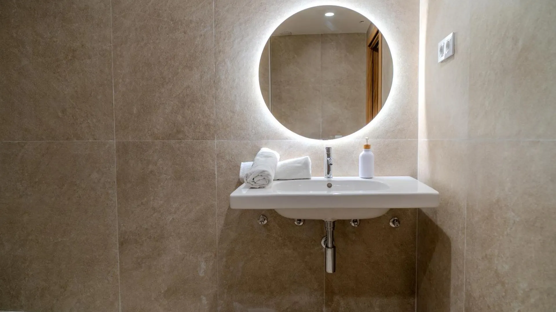 Holidaysbcn Rooms Barcellona 0*,  Spagna
