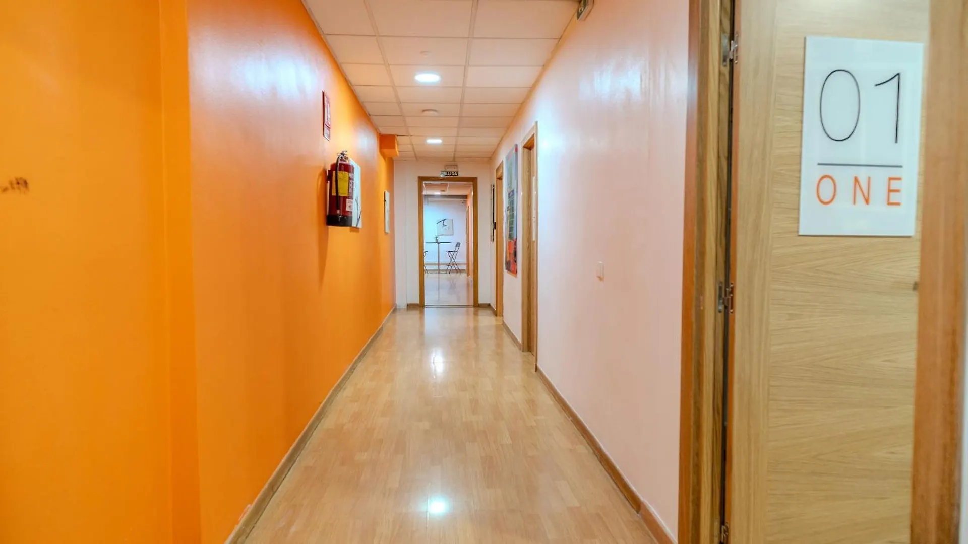 Ostello Holidaysbcn Rooms Barcellona