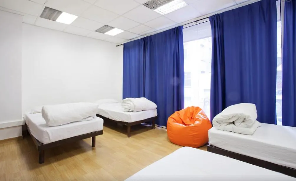 Holidaysbcn Rooms Barcelona Hostel