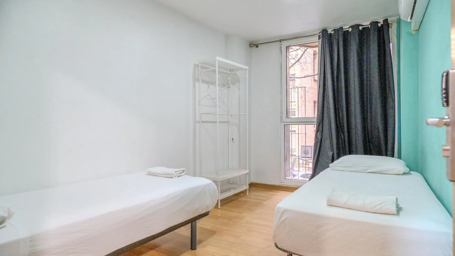 Holidaysbcn Rooms Barcellona 0*,