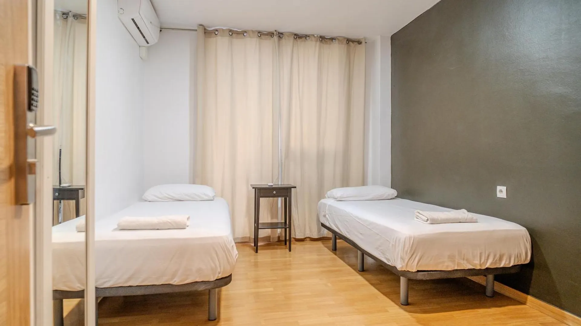 Holidaysbcn Rooms Barcellona 0*,  Spagna