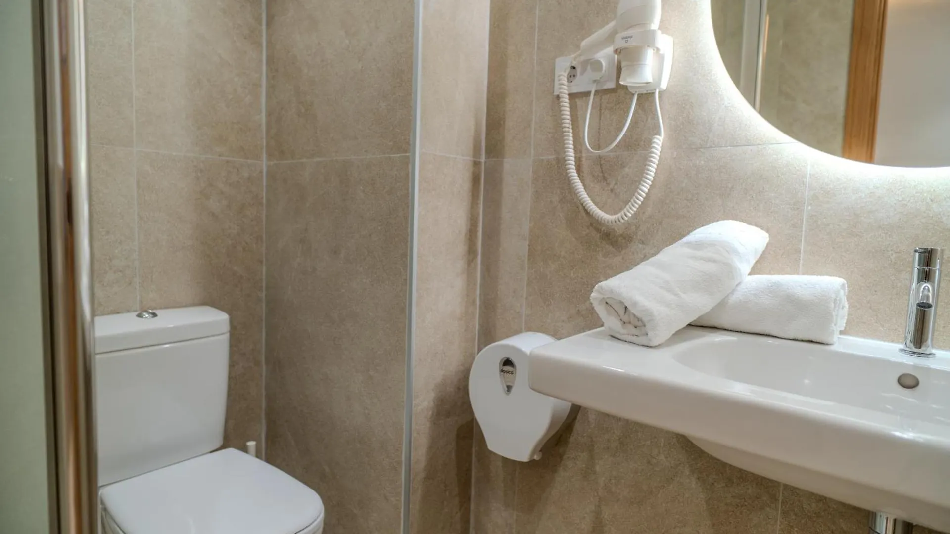 Holidaysbcn Rooms Barcellona 0*,