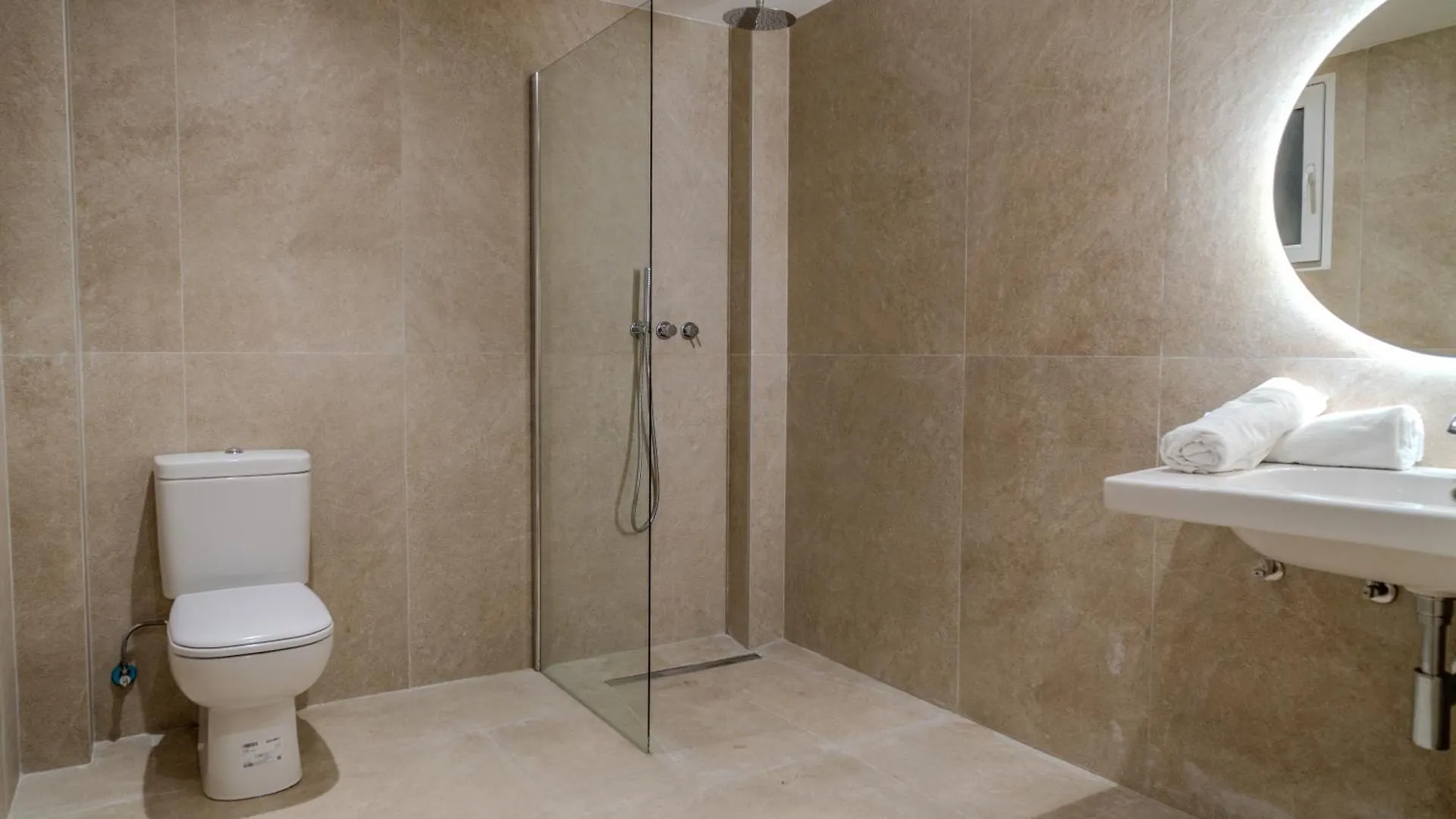 Ostello Holidaysbcn Rooms Barcellona
