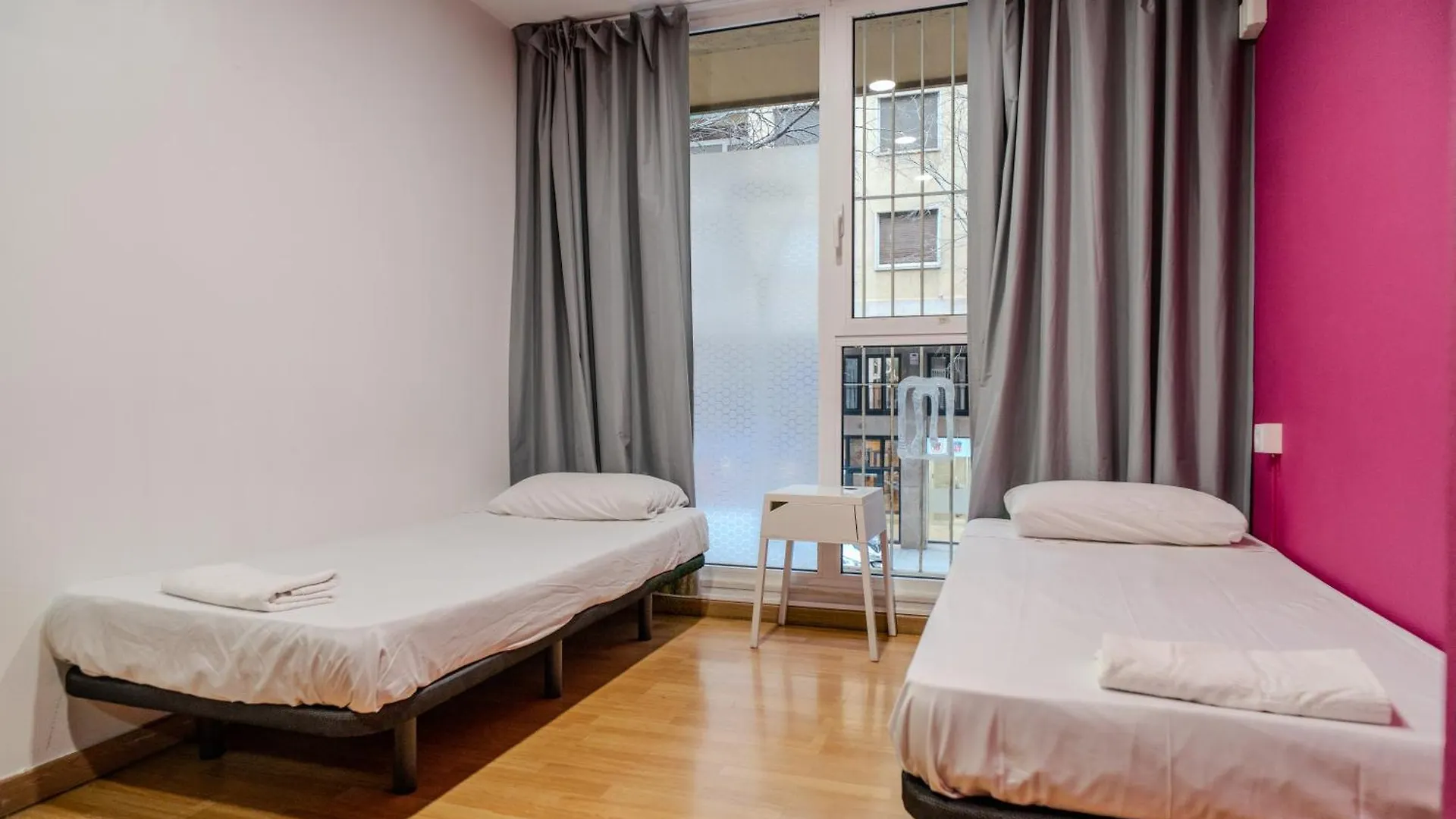 Ostello Holidaysbcn Rooms Barcellona
